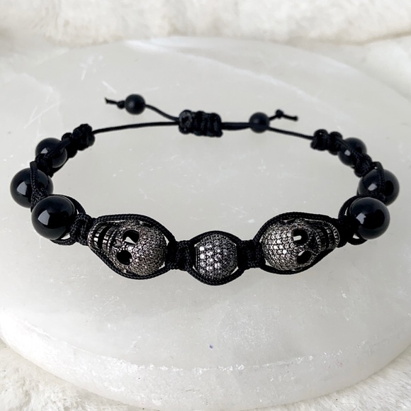 Men or women Rock chic black rodhium & cz skull onyx macrame bracelet - Picture 2 of 14